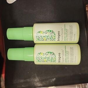 Briogeo Superfoods avocado + kiwi mega moisture 3-in-1 leave in spray (2)